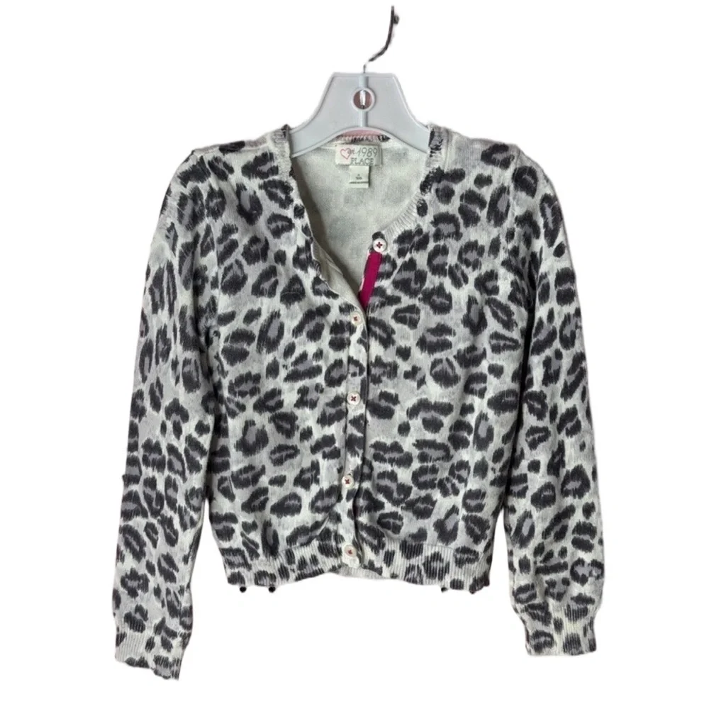 Children’s Place Gray Leopard Cardi. Great Condition. Size Small. 5/6